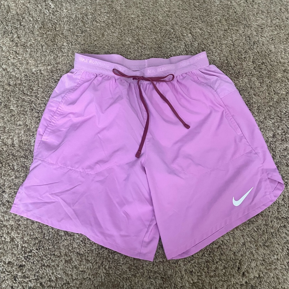 Nike Dri-FIT Rose Shorts